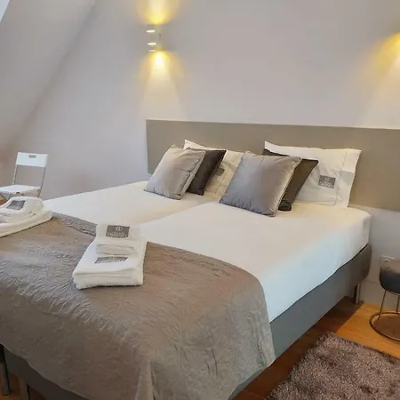 Charm Discovery Aurea 71 شقة *
